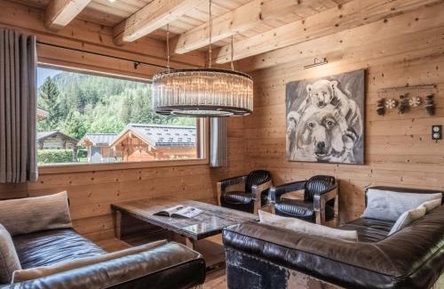 Chamonix-Mont-Blanc Ski Chalet | Chalet moderne 4* avec sauna, TV et parking à Argentière - FR-1-343-180