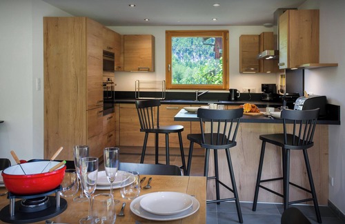 Sixt-Fer-a-Cheval Ski Chalet | Chalet Morris - family break in scenic mountain village - OVO Network