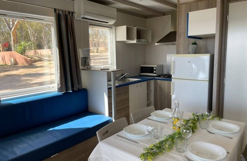 Porto-Vecchio Ski Chalet | Chalet-ombragés-Comfort-Ensuite with Shower