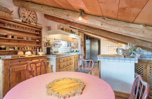 Demi-Quartier Ski Chalet | Chalet Ontario Summar