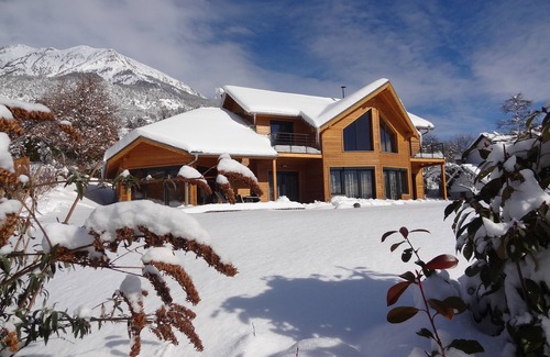 Puy-Saint-Eusebe Ski Chalet | CHALET PAULANTOINE with POOL and BALNEOTHERAPY AREA