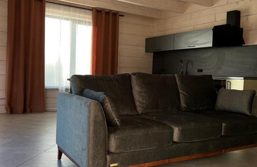 Mykulychyn Ski Chalet | Chalet PidStromom