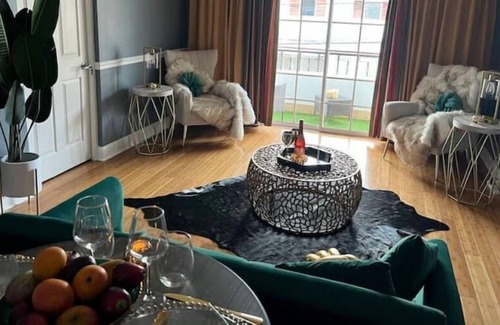 Molynes Gardens Apartment | Chalet~Plantation Springs
