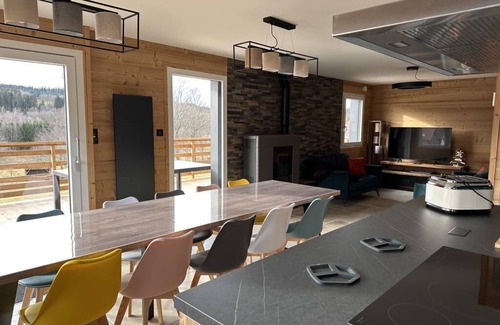 Gerbepal Ski Chalet | Chalet PLUME D'EAU - 11 pers - SWIMMING POOL/PETANQUE/BABY-FOOT - 10min from GERARDMER