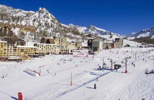 Isola Ski Chalet | Chalet Pointu