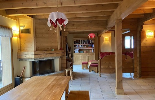Crest-Voland Ski Chalet | Chalet pour 9, à 100m des pistes, proche commerces, avec wifi et confort complet