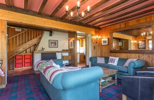 La Clusaz Ski Chalet | Chalet proche pistes, cheminée, garage, Wifi - FR-1-304-108