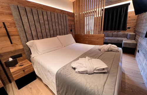 Alba Hotel | Chalet Queen