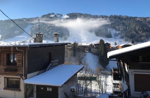 Morzine Ski Chalet | Chalet rénové de 170m² au centre de Morzine, 11 pers., proche télécabine, parking, terrasse, cheminée - FR-1-754-5