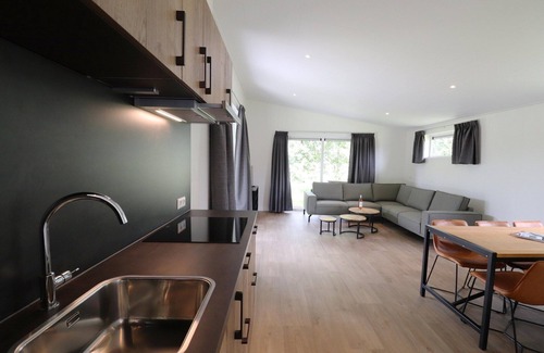 Blesdijke House | Chalet Retreat with pool