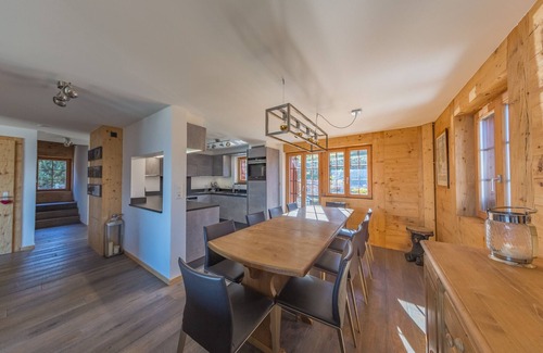 Saint-Pierre-de-Clages Ski Chalet | Chalet Riquet - ski-in/out - luxe