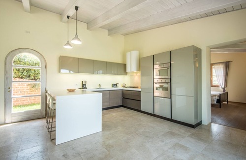 Trequanda Ski Chalet | Chalet "Rosmarino" with Pool, Private Terrace & Wi-Fi