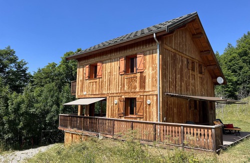 Albiez-le-Jeune Ski Chalet | Chalet + sauna with panoramic views in beautiful surroundings