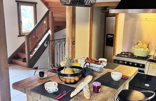 Bourg-Saint-Maurice Ski Chalet | Chalet Savoyard D'exception Avec Piscine Chauffée