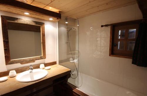 Les Saisies Ski Chalet | Chalet Savoyard 6 Ch - 11 Pers - Pistes des Saisies - Sauna - Cosy et Authentique - FR-1-293-54