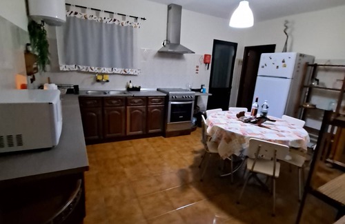 Porto Moniz House | Chalet Seixal, 2 rooms, free wi-fi, barbecue, near to the beach.