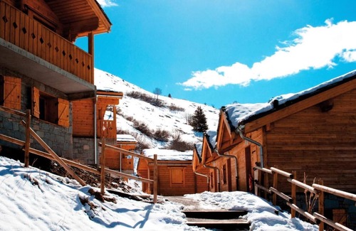 Valmeinier Ski Chalet | Chalet, ski-in/ski-out & foot of the slopes, fitness, swimming pool, balcony, tv, 65m², Valmeinier