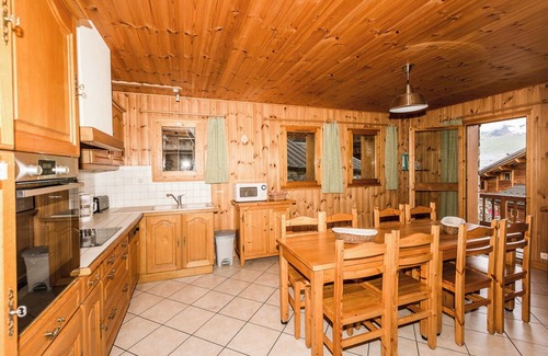 Montchavin Ski Chalet | Chalet sleeps 20 Skis-on, Historic Village of Montchavin (LA PLAGNE)