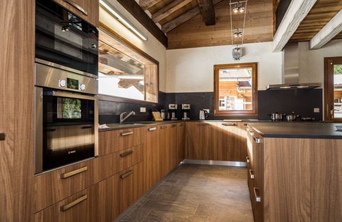 Chatel Ski Chalet | Chalet sleeps 14 with jacuzzi, 200m of Pré la Joux ski lift - Chatel Reservation