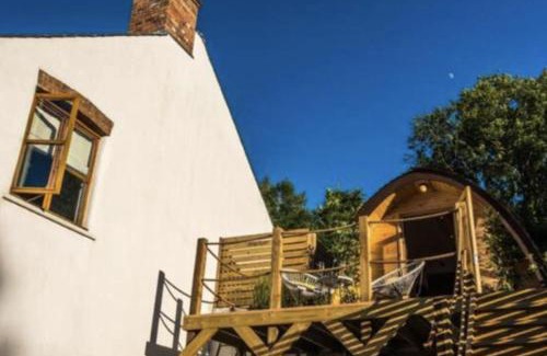 Penally Ski Chalet | Chalet - Sleeps 2 - Balcony - Parking - Beach Golf