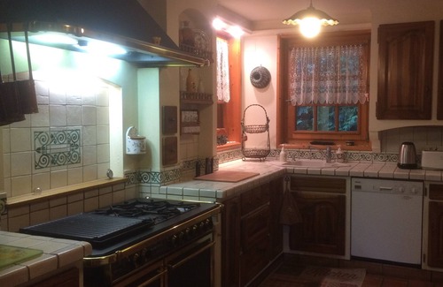 Seez Ski Chalet | Chalet sleeps 8