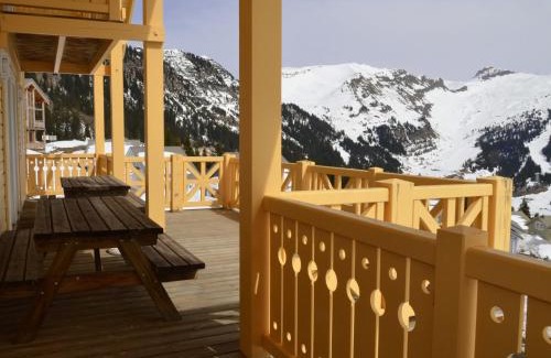 Flaine Ski Chalet | Chalet spacieux à Flaine avec sauna, cheminée et balcon - 6 chambres, proche des pistes - FR-1-425-4