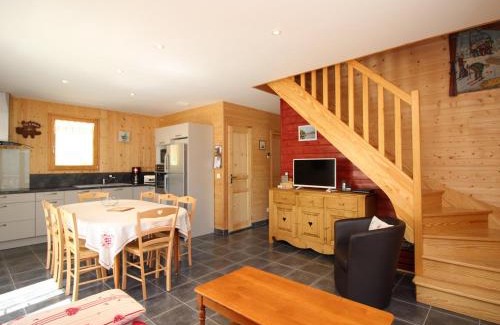 Mont-Dore Ski Chalet | Chalet spacieux avec terrasse, Wi-Fi et parking - FR-1-608-15