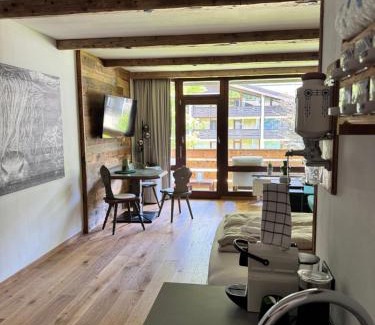 Sankt Martin bei Lofer Apartment | Chalet-Stil mit Pool und Bergblick