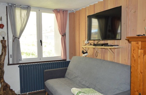 Eaux-Bonnes Apartment | Chalet style studio 10 meters from the foot of the slopes, Gourette