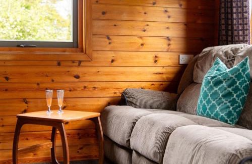 Brazzacott Ski Chalet | Chalet Sycamore Hot Tub Lodge by Interhome