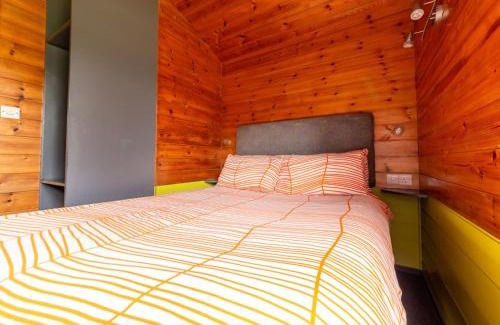 Brazzacott Ski Chalet | Chalet Sycamore Hot Tub Lodge by Interhome