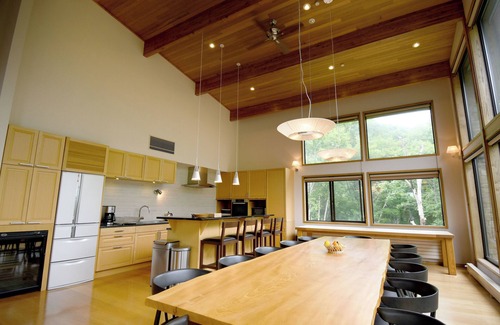 Niseko Ski Chalet | Chalet Tacito Niseko, Luxury 5 bedroom accommodation close to Annupuri Gondola