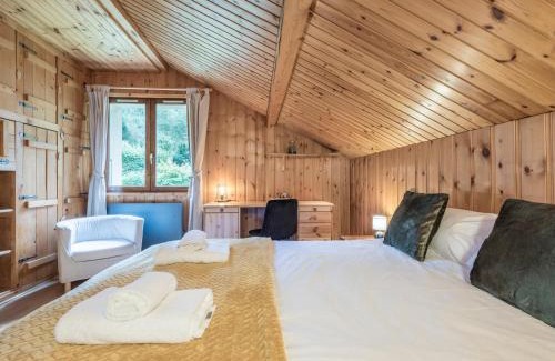 Les Houches Ski Chalet | Chalet Tannuaz - 4 Bedrooms - Quiet area - By Cozee Rentals