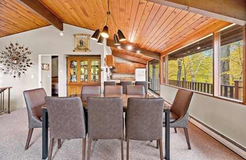 Warren Ski Chalet | Chalet Vermont, ski in out at Sugarbush