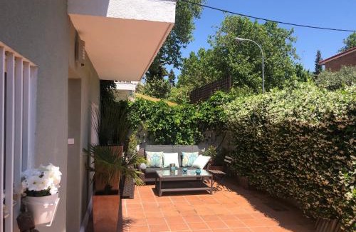 Hortaleza House | chalet villa inside Madrid