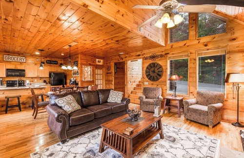 Chalet Village Cabin | Chalet Village Log Cabin with Mountain Views! Easy Access and Flat Parking!