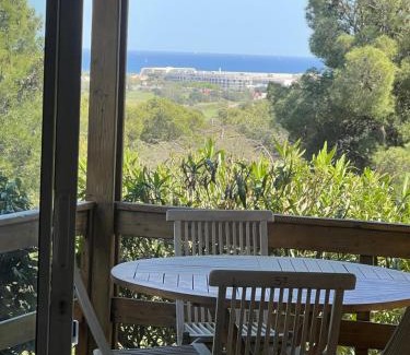 Agde Ski Chalet | Chalet vue dégagée sur mer au loin