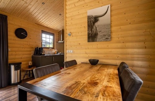 Otterlo House | Chalet with 2 bedrooms and 1 bathroom