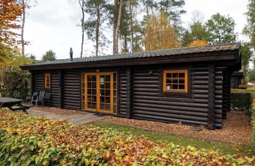 Otterlo House | Chalet with 2 bedrooms and 1 bathroom