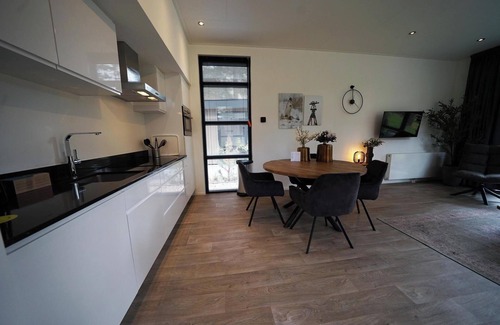 Otterlo House | Chalet with 2 bedrooms and a terrace