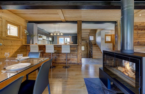 Chamonix City Centre Ski Chalet | Chalet with Sauna & Hot Tub near Chamonix Centre