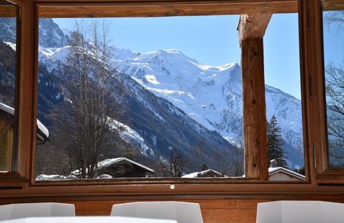 Les Praz-de-Chamonix Ski Chalet | Chalet*with view in CHAMONIX MONT BLANC ,12 guests, 5min walk from the ski lif