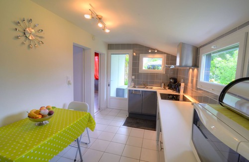 La Teste-de-Buch Ski Chalet | Chalet with garden 5 km from La Dune du Pilat and Arcachon Bay