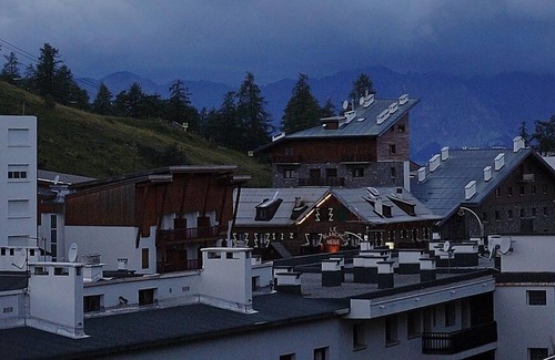 Peone Ski Chalet | Chalet with magical view