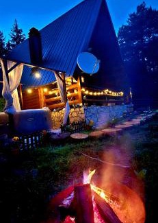 East Sarajevo Ski Chalet | Chalet with outdoor jacuzzi near Sarajevo