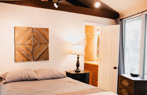 Boone Ski Chalet | Chalet with privacy in the exclusive gated Hound Ears Country Club Community