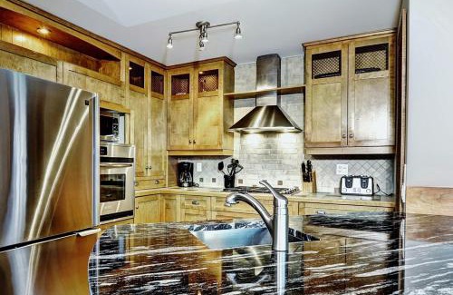 Stoneham Ski Chalet | Chalets Alpins - 3 Chemin des Montagnards