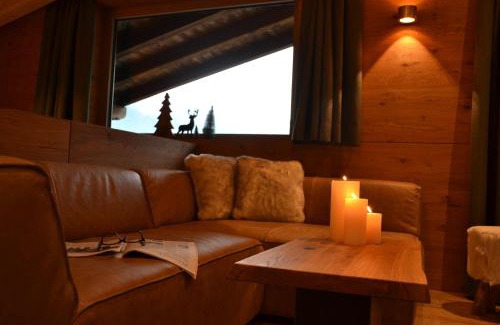 Emberg Ski Chalet | Chalets & Apartments Wachterhof