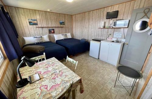 Mont-Saint-Pierre Hotel | Chalets Camping Bernatchez