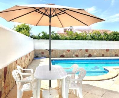 Cap d'Artrutx House | Chalets con piscinas privadas junto al mar